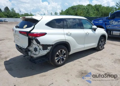 2021 Toyota Highlander Xle from USA, damaged, VIN 5TDGZRBH4MS540112